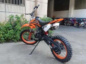 Motocicleta motocros Motoreta 125cc NOI cu Factura si Garantie RATE TBI BANK Roti mari 14/17 — miniatura 8