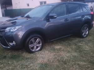 Toyota RAV4 an 2014 diesel 2000 — miniatura 2