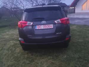 Toyota RAV4 an 2014 diesel 2000 — miniatura 6