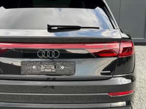 Audi Q8 Automată 286 HP Diesel — miniatura 5
