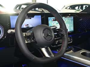 Mercedes-Benz CLA 200 Sport / Coupe 2025 — miniatura 5