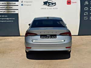 SKODA OCTAVIA 2023 - Automată, Diesel, 125720 km — miniatura 4