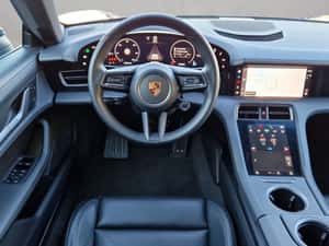 Porsche Taycan Break 462 cp Electric 15.919 km — miniatura 4