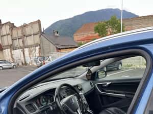 Volvo V60 Plug-in Hybrid – 2013 / VIN model 2014 — miniatura 6