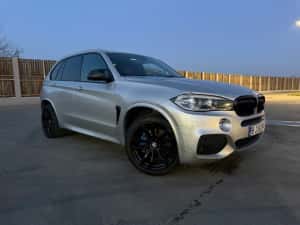 BMW X5 xDrive50i — miniatura 9