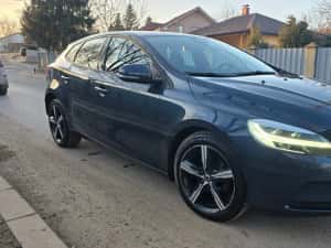 Volvo V40 2.0 D2 * An 2017 * Euro 6 * Cutie Manuala — miniatura 1