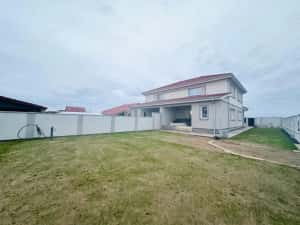 Duplex 4 camere si 3 bai - Mosnita Noua