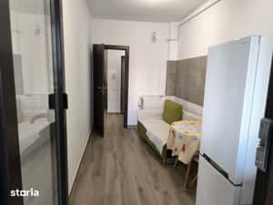 Garsonieră cu centrala termica si loc de parcare — miniatura 4