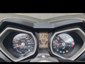 Vand Yamaha X Max 400 ABS 2015 in stare perfecta de functionare. — miniatura 8