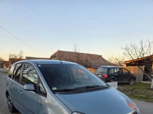 Ford c-max 1.6 d — miniatura 9