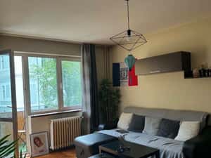 Apartament 2 camere, Str. Republicii, parcare privata — miniatura 4
