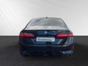 BMW 550 Berlină Hibrid Plug-in 2024 — miniatura 2