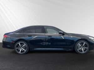 BMW 550 Berlină Hibrid Plug-in 2024 — miniatura 3