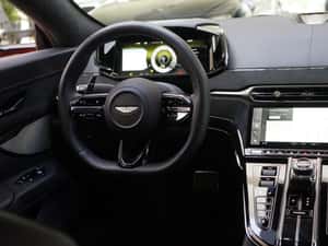 Aston Martin V8 Vantage - 2015 — miniatura 6