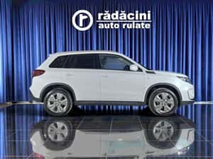 Suzuki Vitara SUV, 2024, 11.755 km, 18.250 EUR — miniatura 5