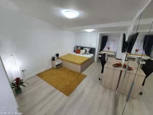 Ultracentral Unirii garsonieră 33mp și apartament 60mp — miniatura 2