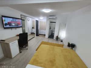 Ultracentral Unirii garsonieră 33mp și apartament 60mp — miniatura 3