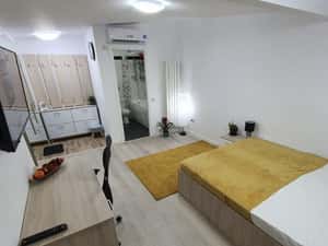 Ultracentral Unirii garsonieră 33mp și apartament 60mp — miniatura 4