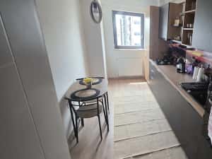 Închiriez apartament in regim hotelier. — miniatura 2
