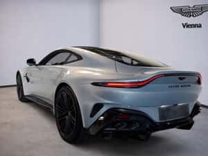 Aston Martin V8 Vantage — miniatura 4