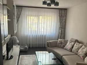 Închiriere apartament 3 camare Targoviste