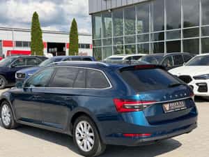 Skoda Superb 2.0 diesel 150cp, Cutie viteze automata — miniatura 3