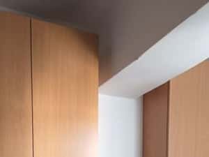 Garsoniera, Gara internationala — miniatura 4