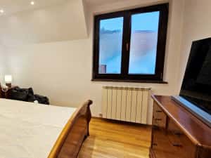 Casa de exceptie cu 4 niveluri, design modern inovativ, zona Centrala Piatra Neamt — miniatura 2