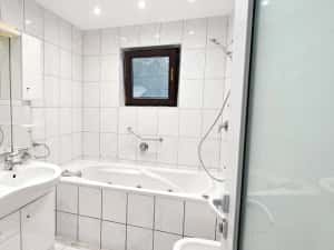 Casa de exceptie cu 4 niveluri, design modern inovativ, zona Centrala Piatra Neamt — miniatura 7