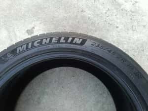 O anvelopa vara 235 45 18 michelin pilot sport 4 profil de 7 mm — miniatura 8