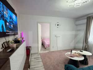 Apartament 2 camere la cheie, zona Micro 3 — miniatura 4