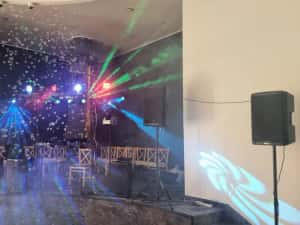 Dj , Evenimente private,nunta, botez ,aniversari, sonorizare , mașina fum și baloane de săpun — miniatura 6