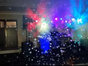 Dj , Evenimente private,nunta, botez ,aniversari, sonorizare , mașina fum și baloane de săpun — miniatura 9