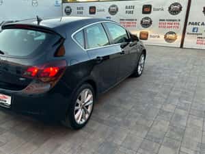 Opel Astra Hatchback, 2009, 263.000 km, Diesel — miniatura 7