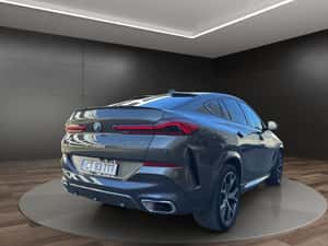 BMW X6 M 2993 cm3 Diesel 261 cp 150.000 km — miniatura 4