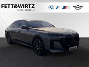 BMW 750 Hibrid 2024, 23.800 km, Automat