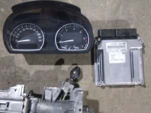 Kit pornire BMW X3 e 83 ceasuri contact Ecu DDE7796571 — miniatura 3