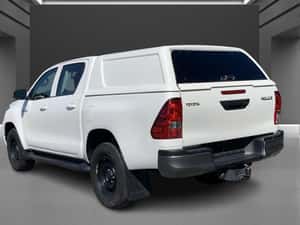 Toyota Hilux Automată 150 HP Diesel - Second Hand — miniatura 3