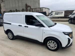 Ford Transit Courier 1.5 d ECO BLUE 2025 EURO6 avariat lovit avariate NOU 4000km — miniatura 7