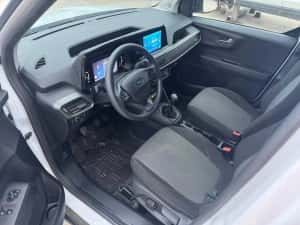 Ford Transit Courier 1.5 d ECO BLUE 2025 EURO6 avariat lovit avariate NOU 4000km — miniatura 8
