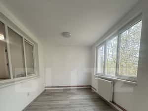 Apartament 82,7 mp – ideal investitie / birouri, central — miniatura 4