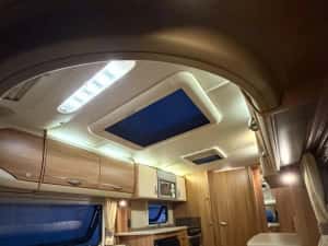 Schimb si cu masini Rulota Swift Challenger 480 Facelift stare impecabila , ca nouo , fara defecte — miniatura 7