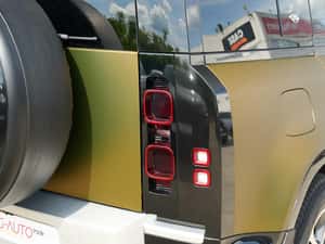 Land Rover Defender Hibrid 249 HP - Second Hand — miniatura 6