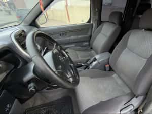 Nissan Navara D22 4x4 2003 2.5d 133 cp fara rugina — miniatura 7
