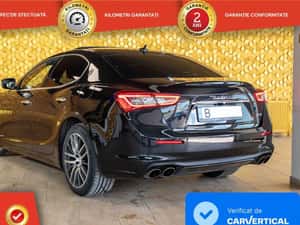 Maserati Ghibli 3.0 Diesel Sedan — miniatura 3