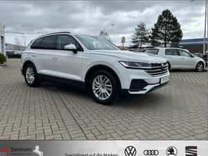 Volkswagen Touareg SUV 2025 — miniatura 3