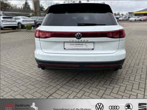 Volkswagen Touareg SUV 2025 — miniatura 7