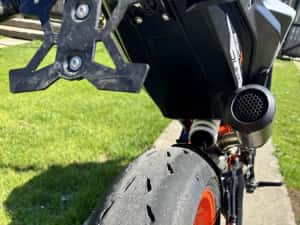 Ktm Duke 890 R 2020 naked supernaked — miniatura 3