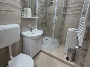 Pajura centrala,bloc reabilitat metrou Jiului