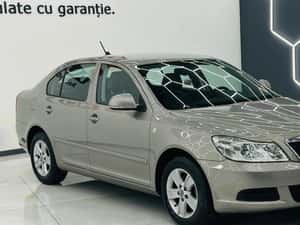 SKODA OCTAVIA 1.6 Diesel, 2012, manuala 6+1, alb — miniatura 2